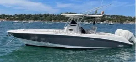 Used Motorboat BOSTON WHALER 320 OUTRAGE