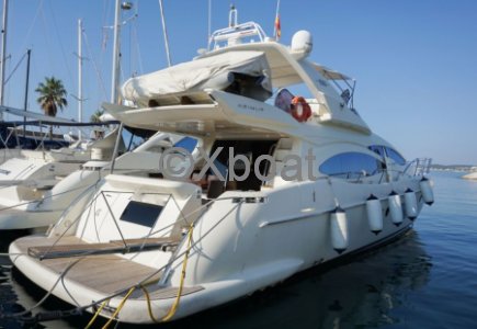 AZIMUT 68 FLY