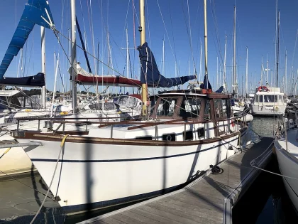 NAUTICAT 33