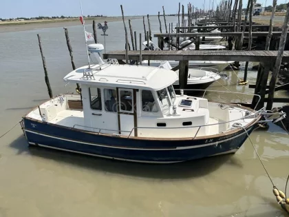 Used Motorboat RHEA 28 TIMONIER