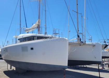 Sailboat LAGOON 39