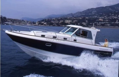 Used Motorboat OMBRINE 960 TIMONIER