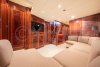 Used yacht Mangusta 72