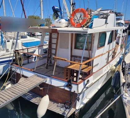 Used Motorboat GRAND BANKS 32