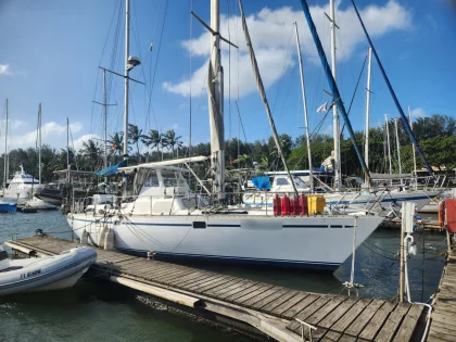 Sailboat OYSTER 435