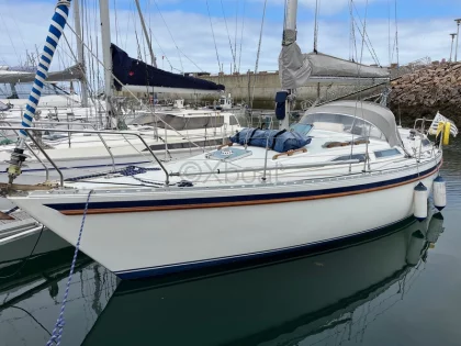Sailboat MOODY 34