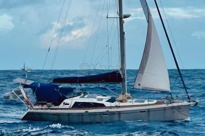 Sailboat Allures 44