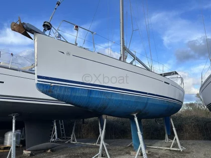 Sailboat DUFOUR 40 PERFORMANCE