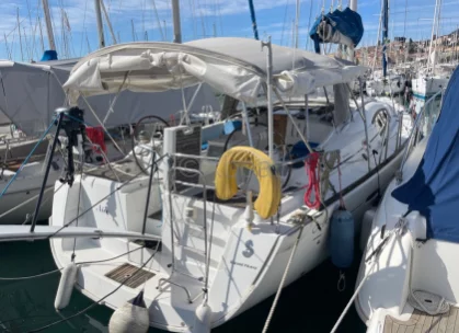 Sailboat OCEANIS 40
