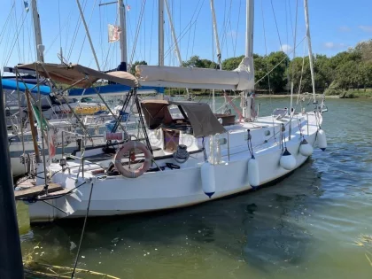 Sailboat STEEL BLUE WATER