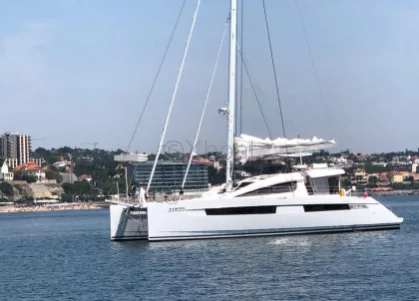 Sailboat Privilege Serie 6