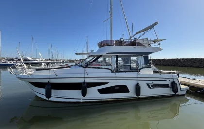 Used Motorboat MERRY FISHER 1095 FLY