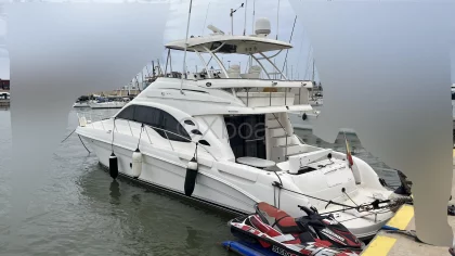 Used Motorboat SEA RAY 580 SEDAN