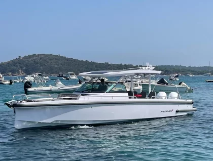 Used Motorboat AXOPAR 37
