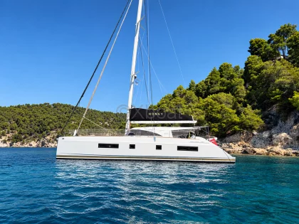 Sailboat NAUTITECH 542