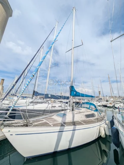 Sailboat CHABLIS