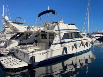 Used Motorboat RIVIERA 48