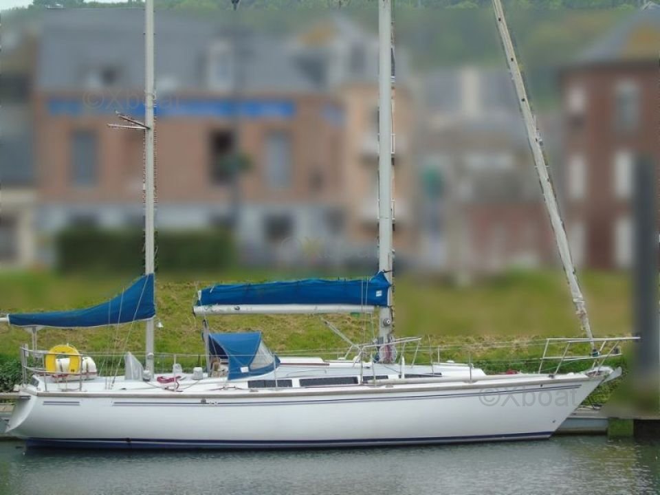 Sailboat of shipyard Jeanneau gibert marine, Model GIN FIZZ GIB SEA 37 from 1978, France
